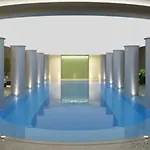 Lvzz Hotel 4*