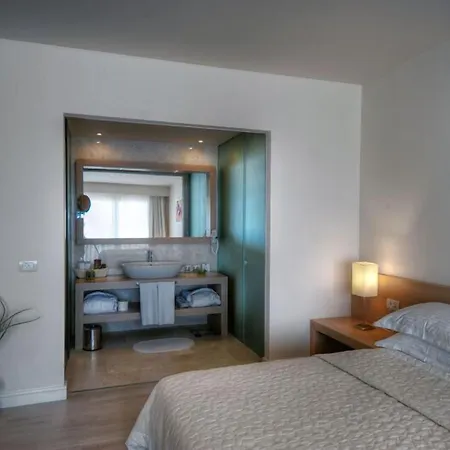 Otel Lvzz 4*