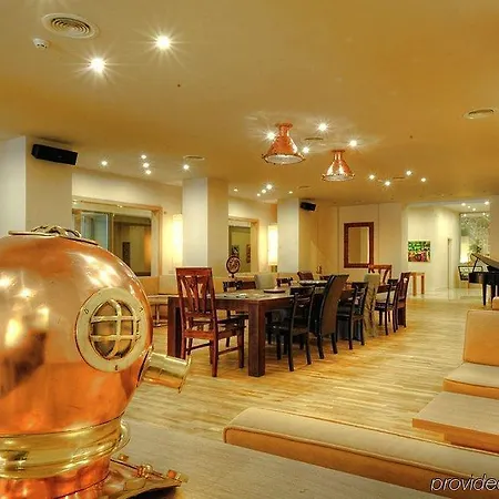 Lvzz Otel 4*
